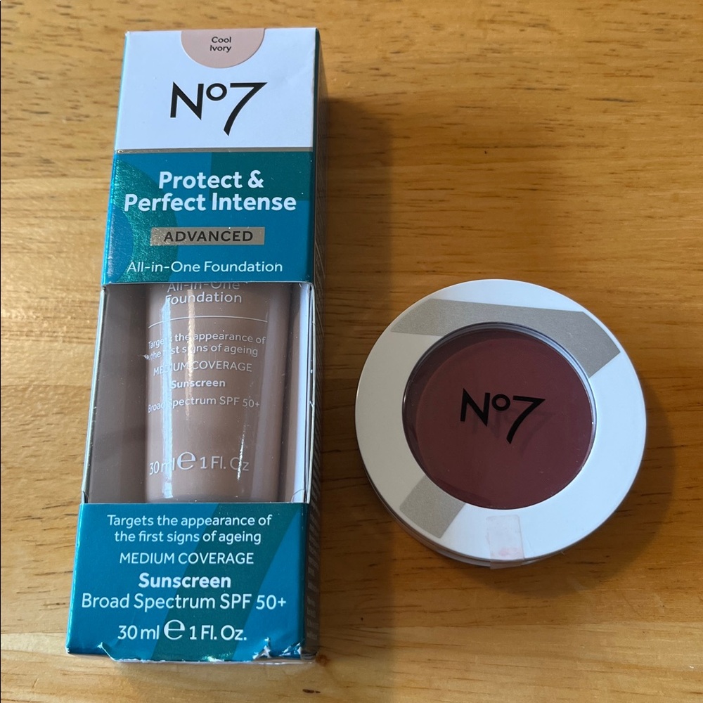 No7 Foundation and Blush Set